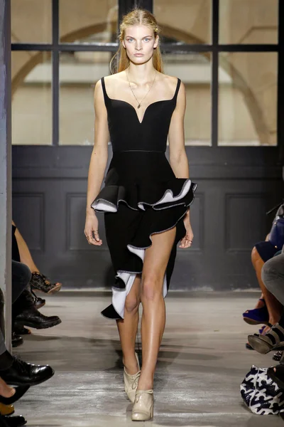 Look 2